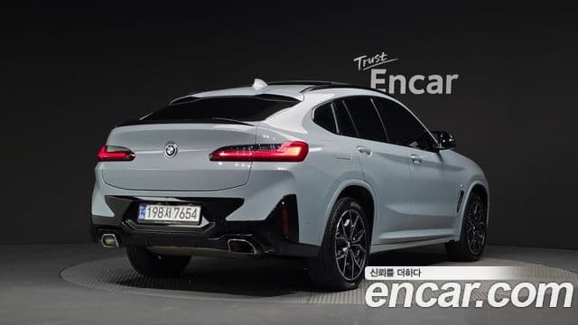 BMW X4 2024 — Photo 11/20