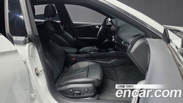 Audi A5 2020 — Şəkil 14/35