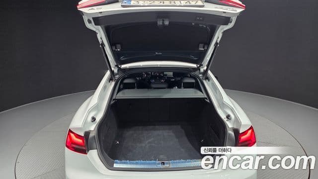 Audi A5 2020 — Şəkil 17/35