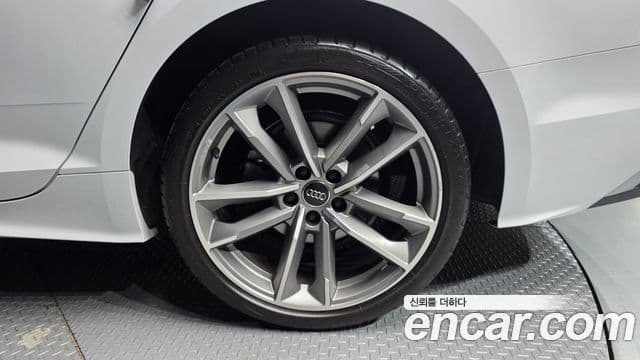 Audi A5 2020 — Şəkil 27/35