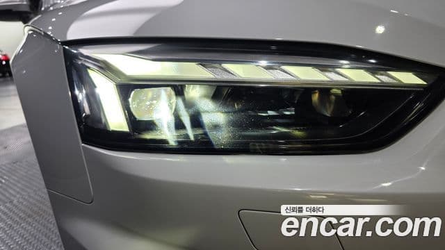 Audi A5 2020 — Şəkil 34/35