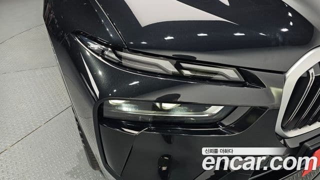 BMW X7 2025 — Photo 12/38