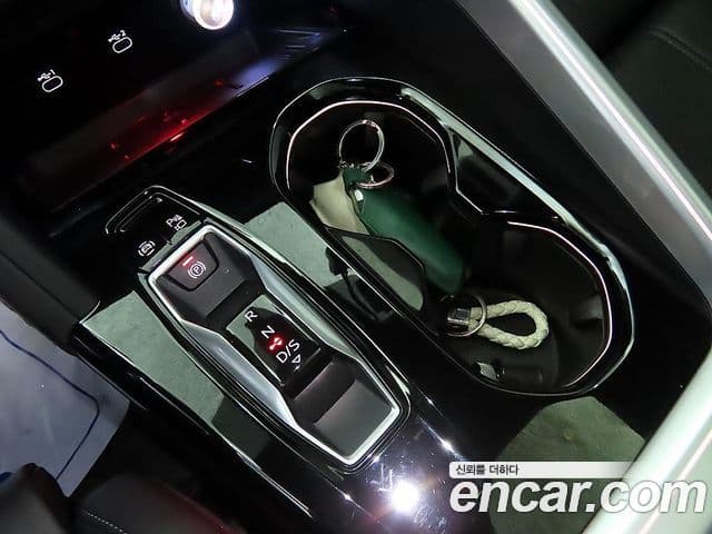 Audi Q5 2025 — Photo 7/14