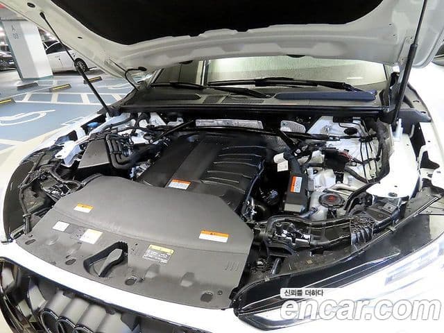 Audi Q5 2025 — Photo 11/14
