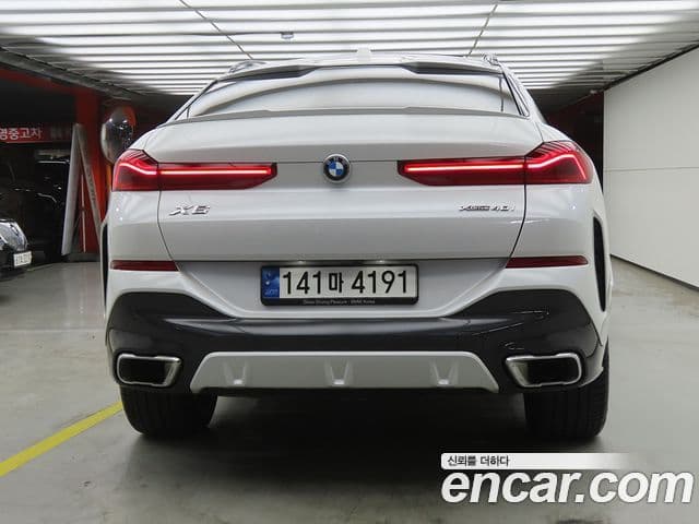 BMW X6 2023 — Photo 8/20