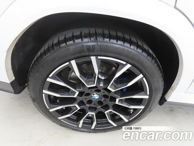 BMW X6 2023 — Photo 6/20