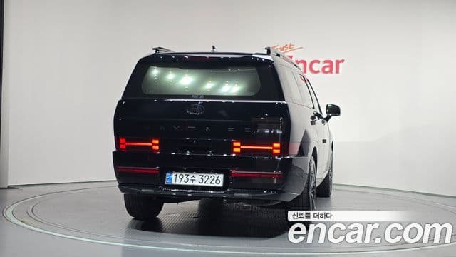 Hyundai Santa Fe 2025 — Şəkil 30/39