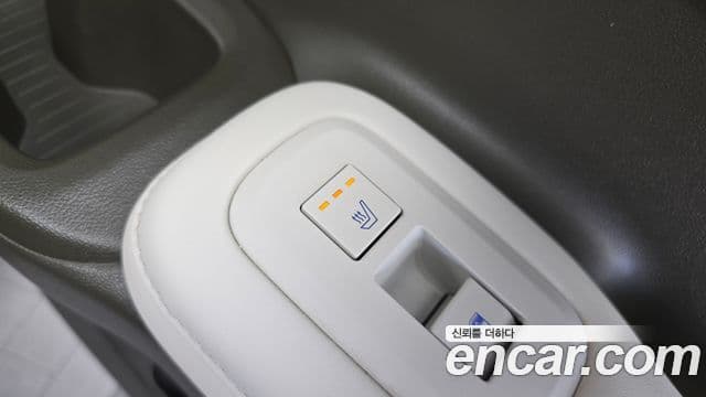 Hyundai Santa Fe 2025 — Şəkil 33/39