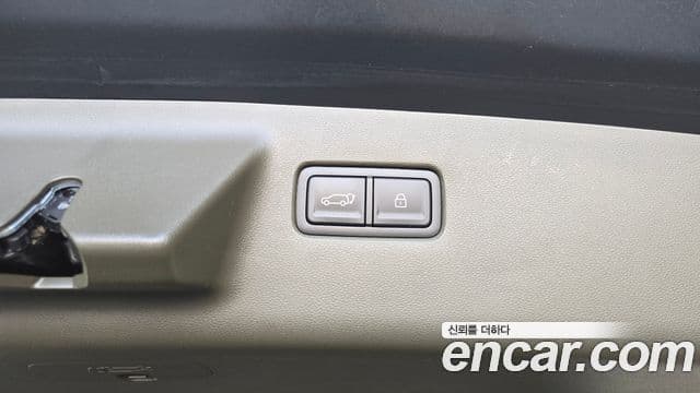 Hyundai Santa Fe 2025 — Şəkil 38/39