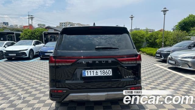 Lexus LX 2025 — Şəkil 8/15