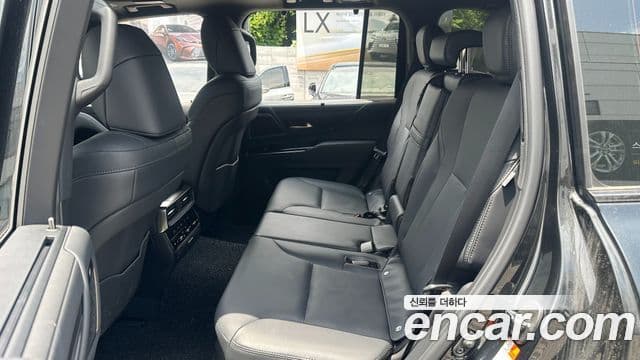 Lexus LX 2025 — Şəkil 10/15