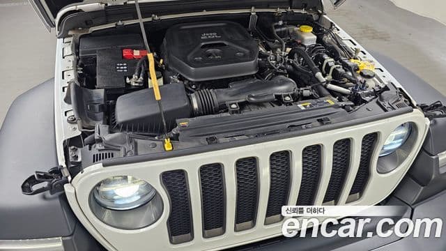 Jeep Wrangler 2021 — Photo 2/30