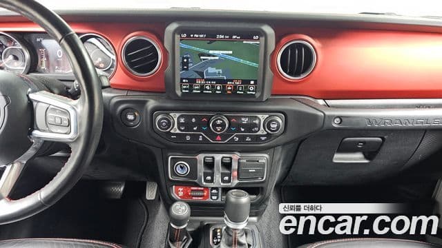 Jeep Wrangler 2021 — Photo 26/30