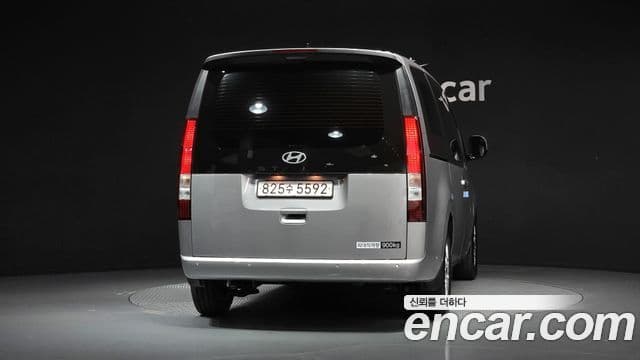 Hyundai Staria 2026 — Фото 3/20