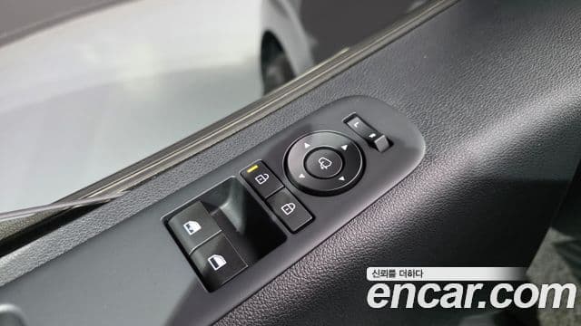 Hyundai Staria 2026 — Şəkil 4/33