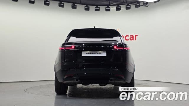 Land Rover Range Rover Velar 2025 — Photo 19/20