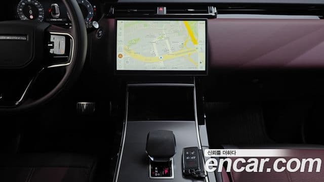 Land Rover Range Rover Velar 2025 — Photo 17/20
