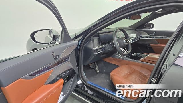 BMW 7 Series 2024 — Photo 9/20