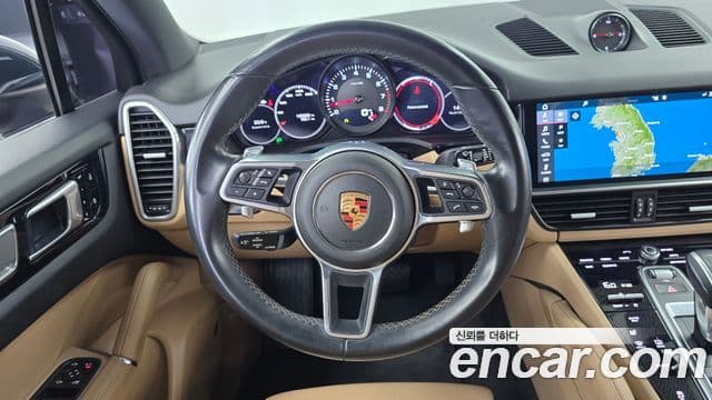 Porsche Cayenne 2019 — Photo 19/20