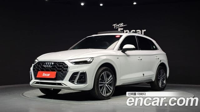 Audi Q5 2023 — ფოტო 29/33