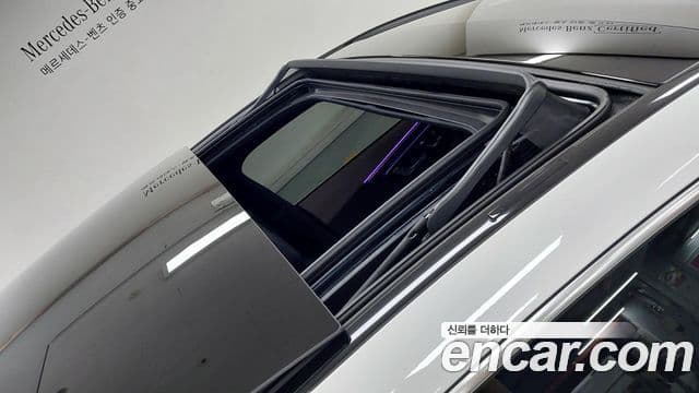 Mercedes-Benz EQE 2022 — ფოტო 20/20