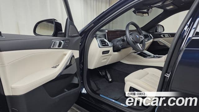BMW X6 2025 — Photo 9/34