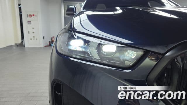 BMW X6 2025 — Photo 8/34