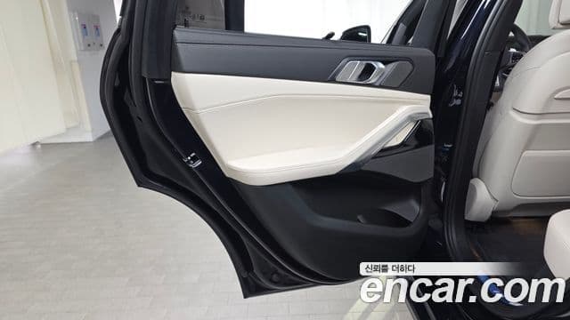 BMW X6 2025 — Photo 14/34