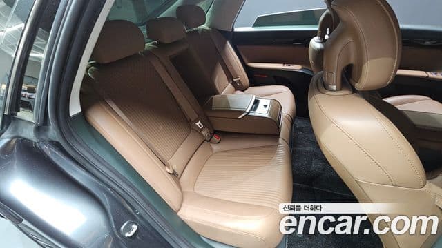 Hyundai Grandeur Hybrid 2023 — ფოტო 15/20