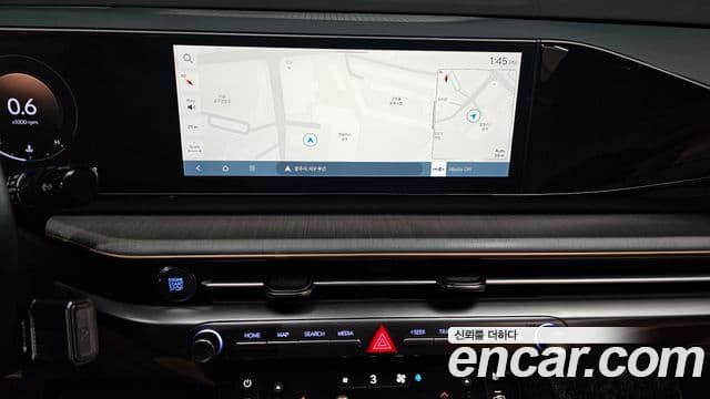 Hyundai Grandeur Hybrid 2023 — ფოტო 4/20