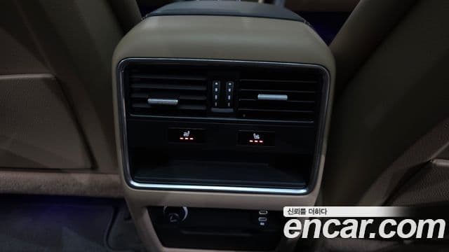 Porsche Cayenne 2020 — Photo 16/20