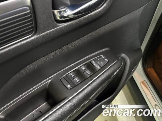 Renault Samsung QM6 2022 — ფოტო 14/17