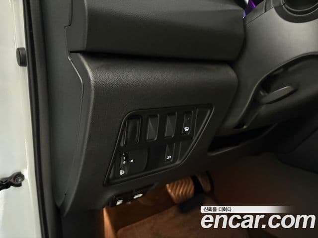 Renault Samsung QM6 2022 — ფოტო 11/17