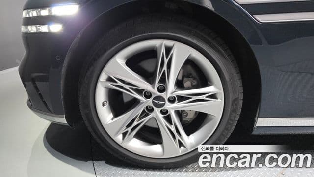 Genesis G90 2022 — Şəkil 26/34