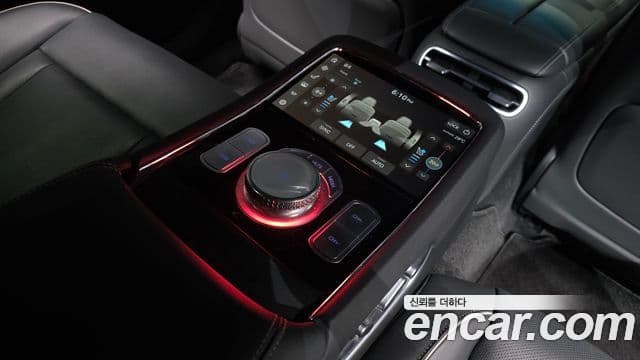 Genesis G90 2022 — Şəkil 14/34