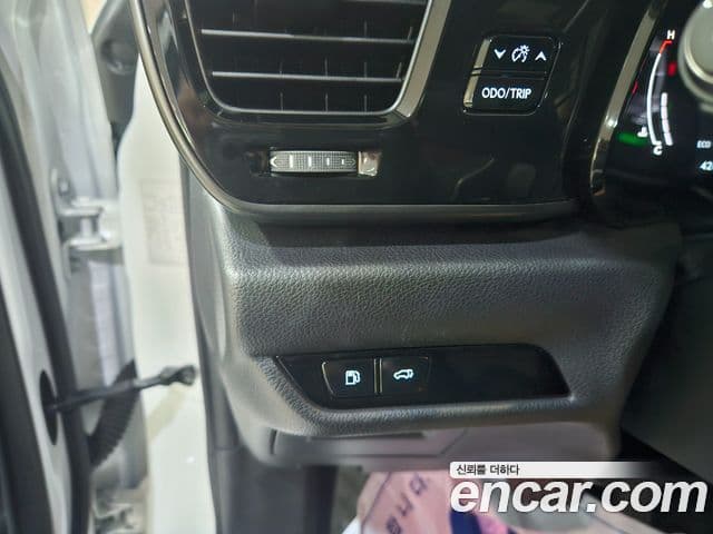 Lexus NX350h 2024 — Photo 9/20
