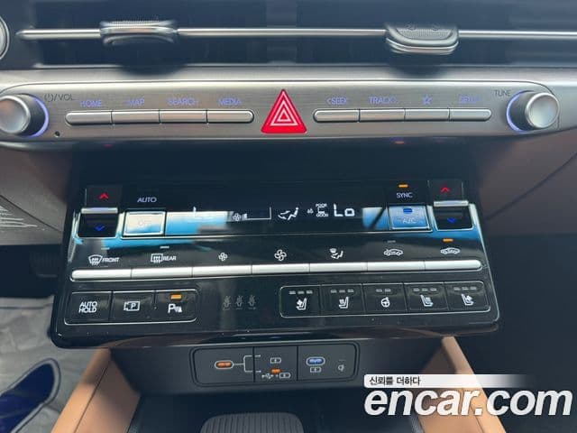 Hyundai Grandeur Hybrid 2023 — Photo 6/19