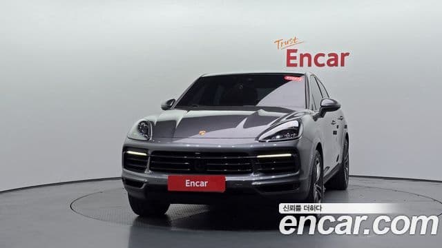 Porsche Cayenne 2021 — Şəkil 18/34