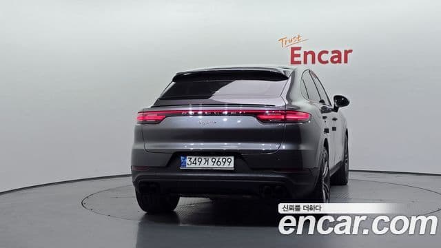 Porsche Cayenne 2021 — Şəkil 31/34