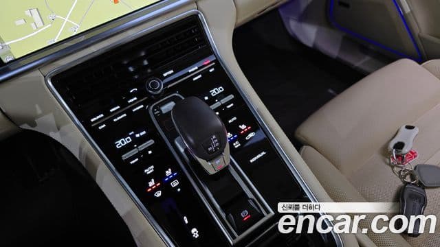 Porsche Panamera 2018 — Şəkil 2/36