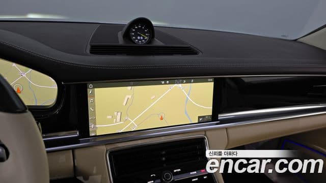 Porsche Panamera 2018 — Şəkil 36/36