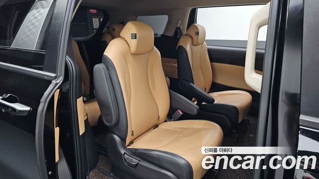 Kia Carnival 2022 — Фото 13/20