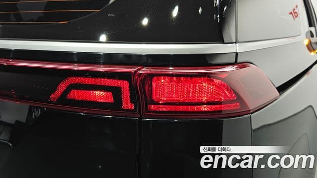 Kia Carnival 2022 — Şəkil 7/33
