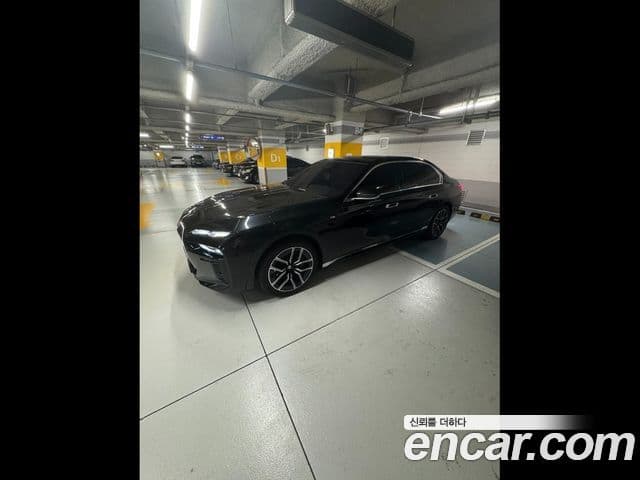 BMW 7 Series 2024 — Photo 4/6
