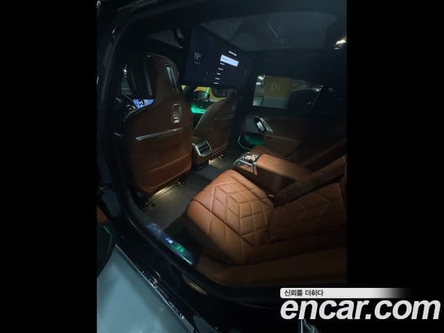 BMW 7 Series 2024 — Photo 2/6