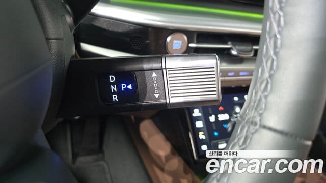 Hyundai Grandeur Hybrid 2023 — Photo 24/30