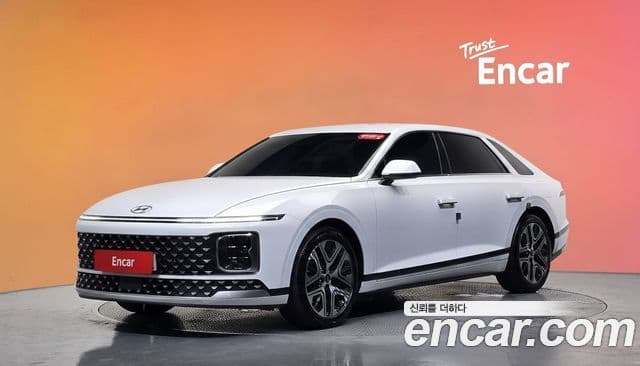 Hyundai Grandeur Hybrid 2023 — Photo 1/30