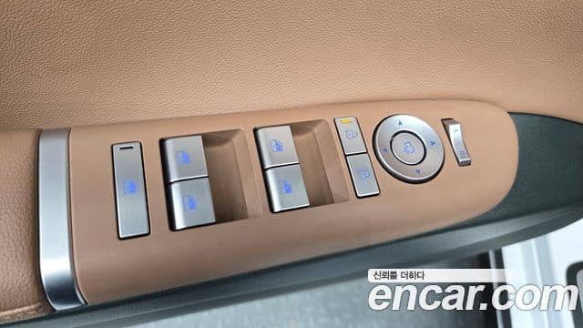 Hyundai Grandeur Hybrid 2023 — Photo 15/30