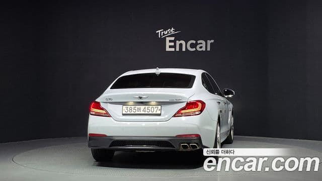 Genesis G70 2019 — Photo 14/20