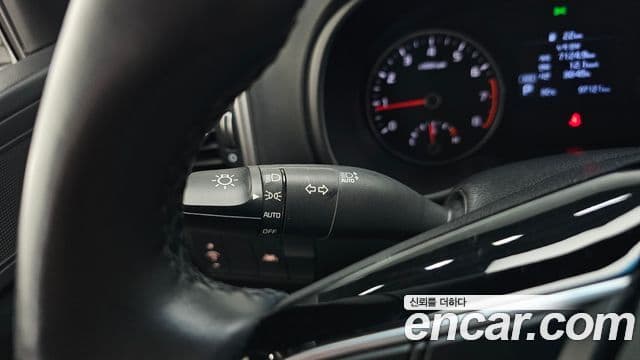 Kia Sportage The Bold 2020 — Şəkil 15/35